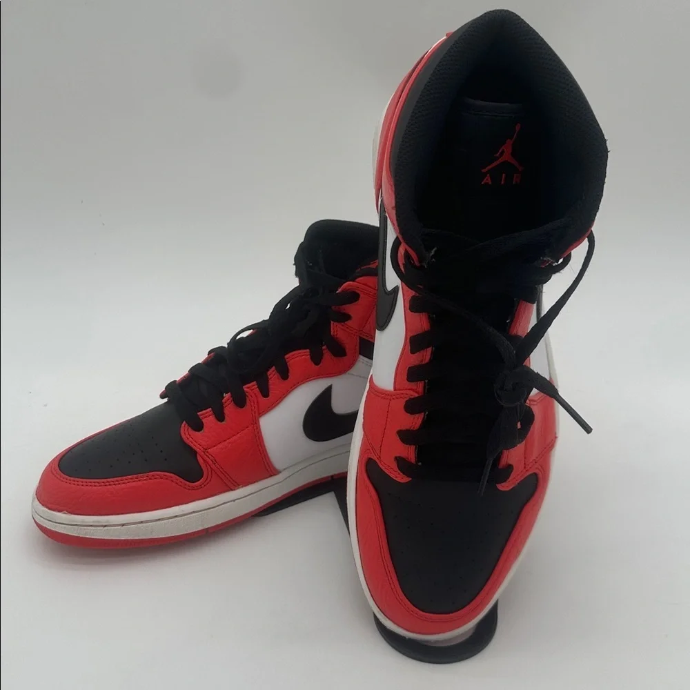 Nike Air Jordan 1 Retro 